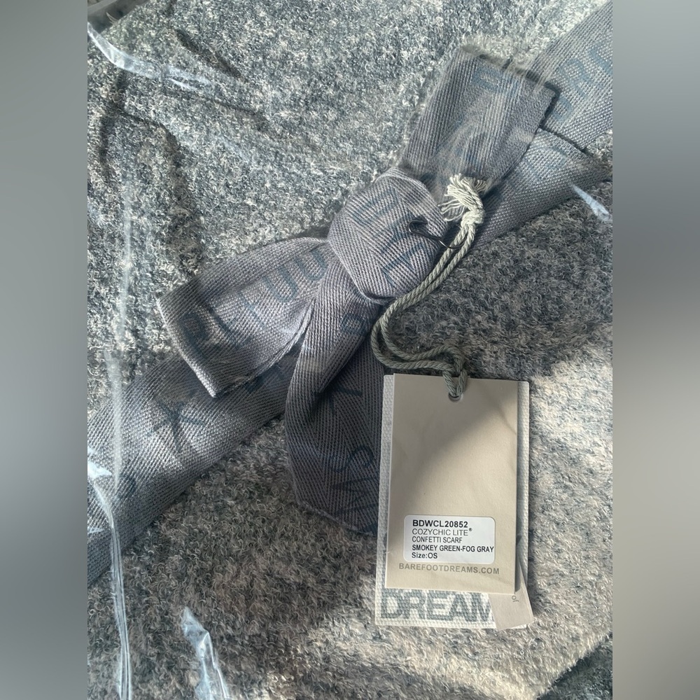 Nwt Barefoot Dreams Cozychic Lite Confetti Scarf, Smokey Green & Fog Gray; Os